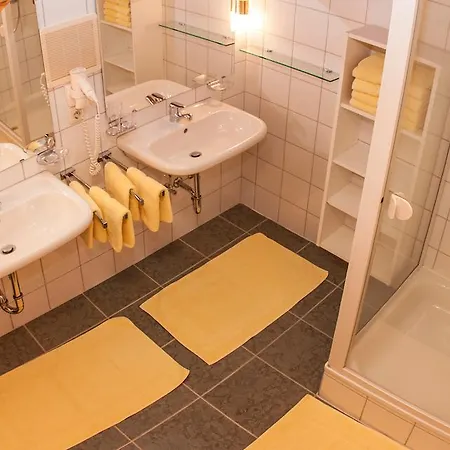 Haus Lenz Апартаменты Серфаус