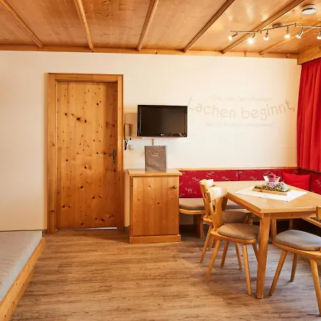 Haus Lenz Апартаменты *