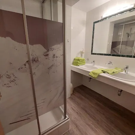 Haus Lenz * سيرفاوس